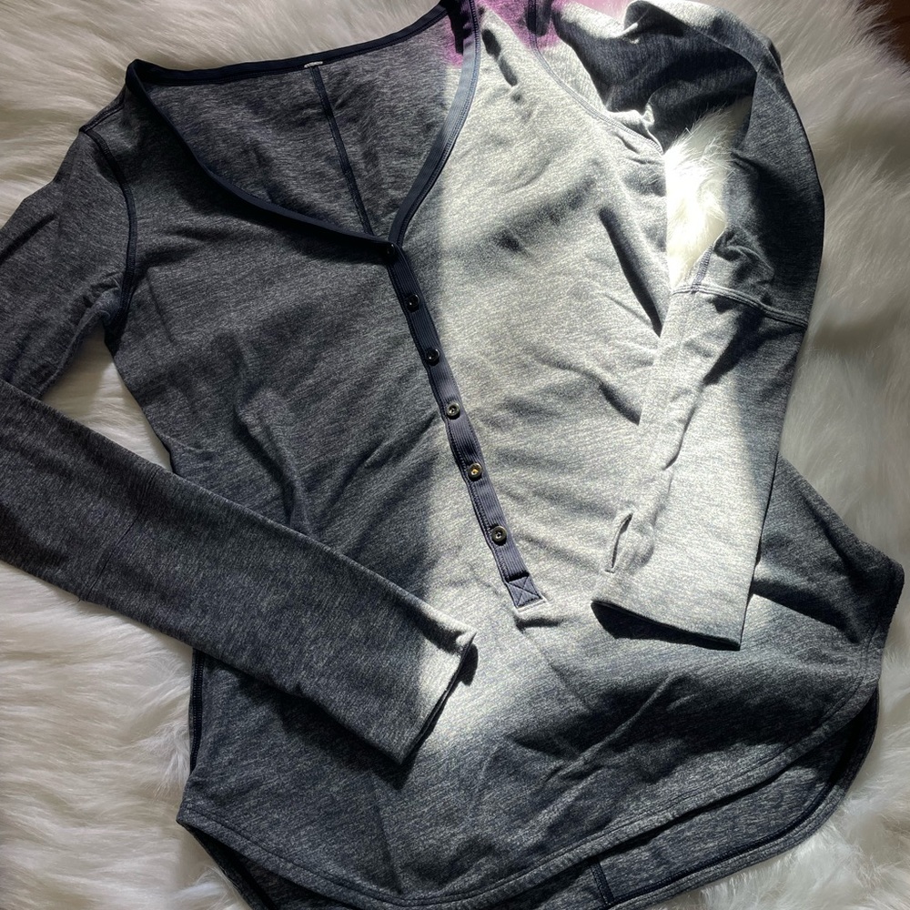 COPY - Lululemon long sleeve